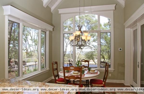 traditional dining room by Landmark Builders