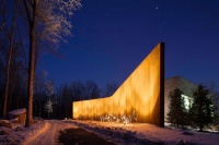 Houzz Tour: Ultramodern and Artistic in the New York Woods