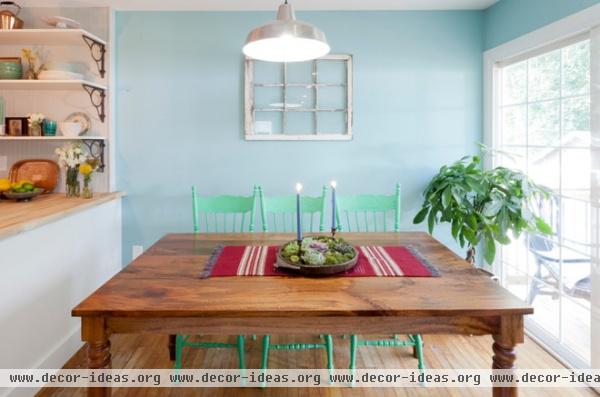 eclectic dining room by Brunelleschi Construction