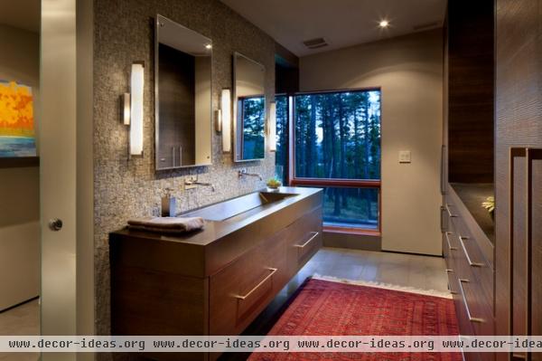 contemporary bathroom by CTA Architects Engineers