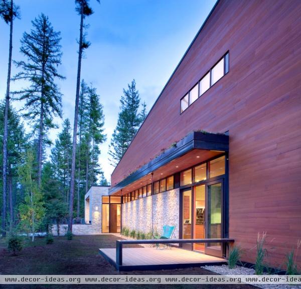 contemporary deck by CTA Architects Engineers