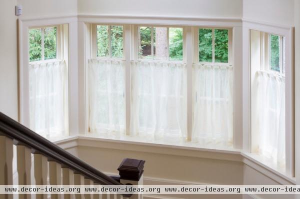 traditional  by KH Window Fashions, Inc.