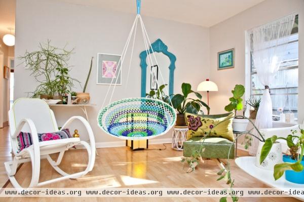 eclectic living room by Sarah Natsumi Moore