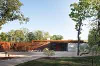 Houzz Tour: Heavy Metal Rocks a Modern Missouri Home