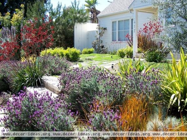 traditional landscape by BE Landscape Design