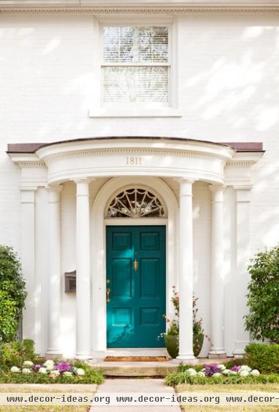 traditional entry by Andrea Brooks Interiors