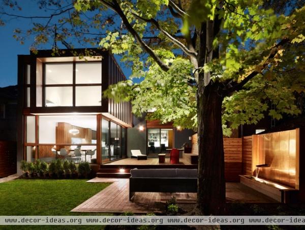 contemporary exterior by Altius Architecture Inc