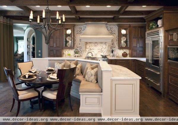 traditional kitchen by Insidesign