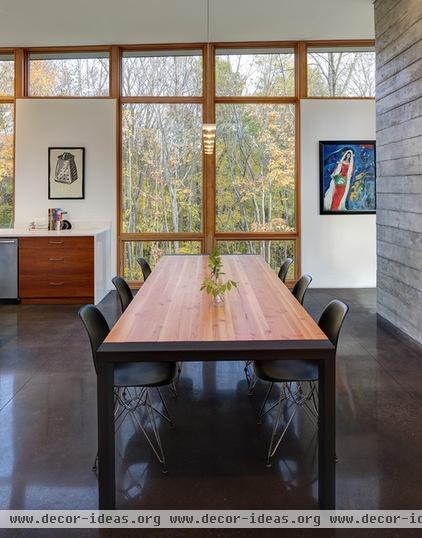 contemporary dining room by Bruns Architecture