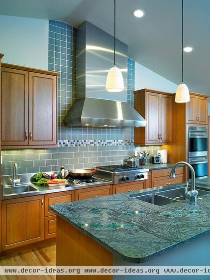 traditional kitchen by HVL Interiors LLC