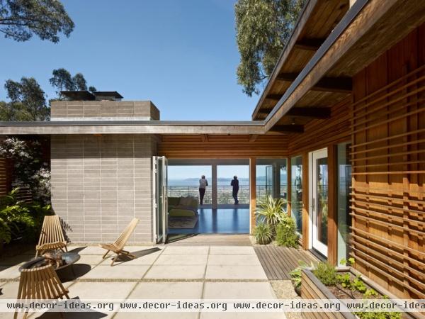 midcentury exterior by yamamar design