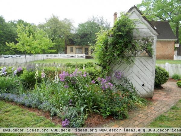 traditional landscape by Paintbox Garden