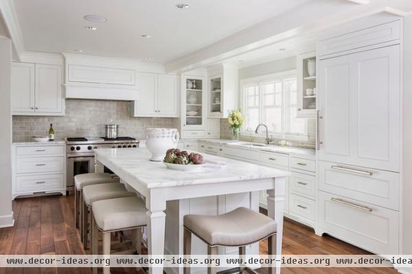 traditional kitchen by Liz Schupanitz Designs