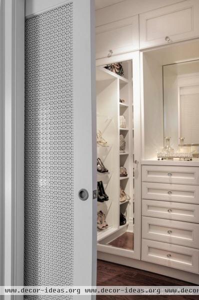 traditional closet by Richard Ziegler Architect Inc.