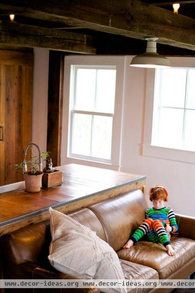 rustic living room by Michelle Pattee