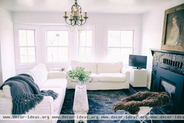 rustic living room by Michelle Pattee