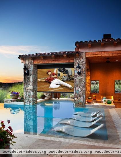 mediterranean pool by Beringer Fine Homes