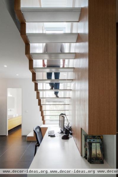 modern staircase by arbejazz architects studio ltd.