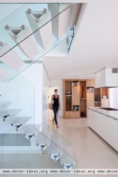 modern staircase by Gerstner