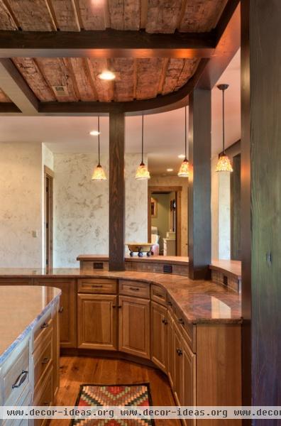 traditional kitchen by Advance Cabinetry