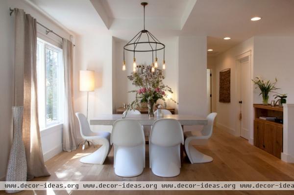 contemporary dining room by Margot Hartford Photography