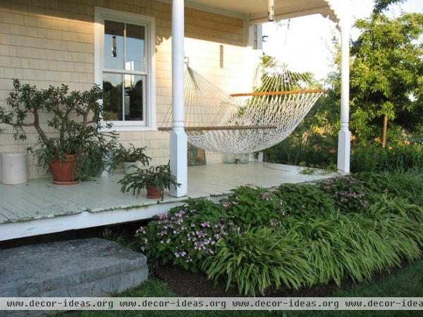 traditional porch by Linden L.A.N.D. Group