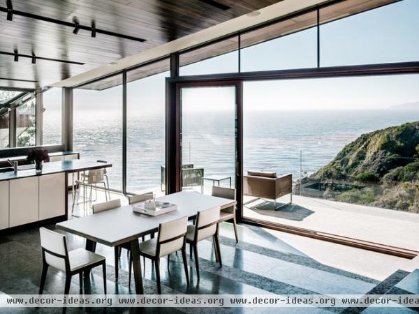 contemporary dining room by Fougeron Architecture FAIA