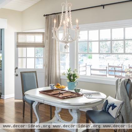 traditional dining room by Shannon Ggem ASID