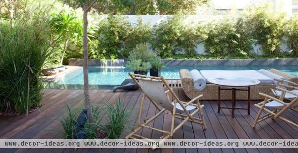 asian deck by itamar landscape design