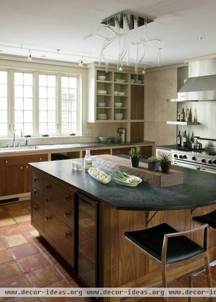 rustic kitchen by Siemasko + Verbridge