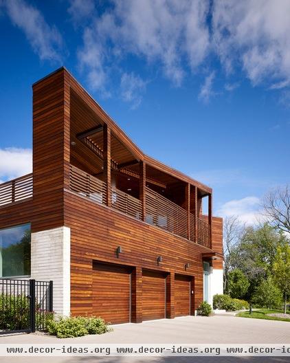 contemporary exterior by Thomas Roszak Architecture, LLC