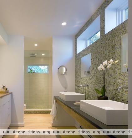 modern bathroom by TruexCullins Architecture + Interior Design