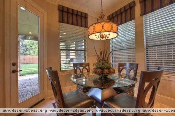 traditional dining room Traditional Dining Room