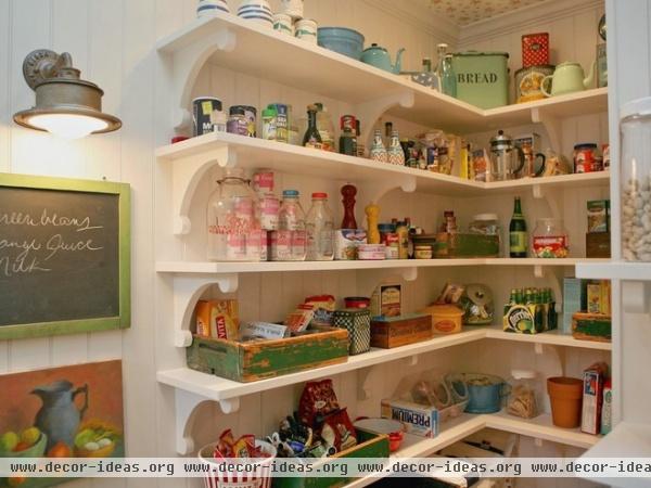 farmhouse kitchen by Alison Kandler Interior Design