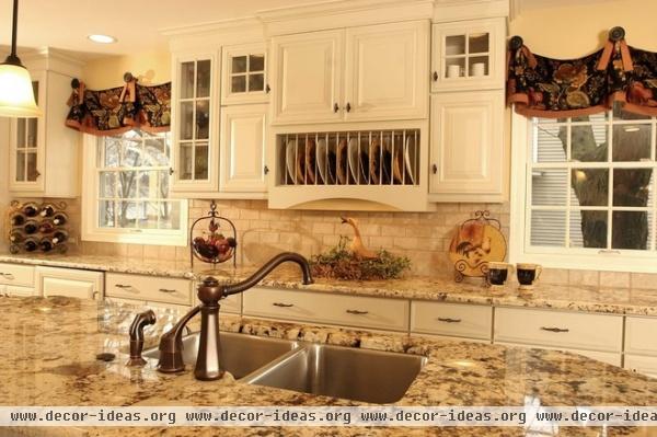 traditional kitchen by Normandy Remodeling