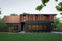 Houzz Tour: Stacking Up to a Modern Master in Kansas