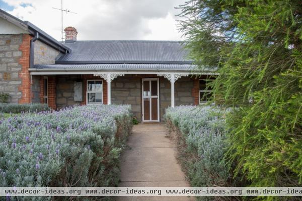 farmhouse exterior by Jeni Lee