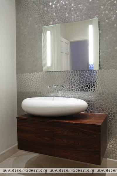 contemporary bathroom by CLAUDIA LUJAN