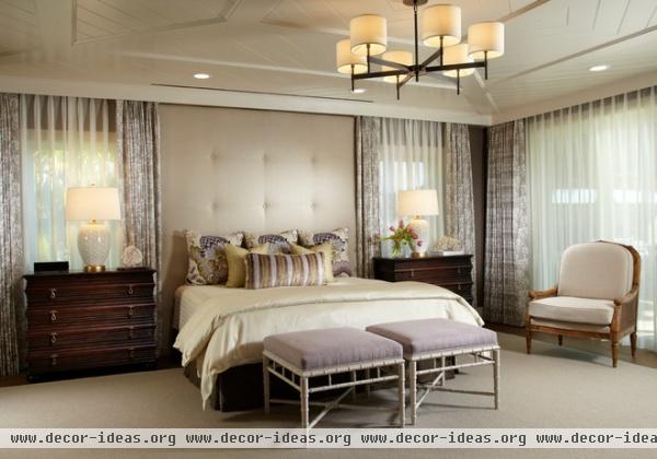 transitional bedroom by Straticon