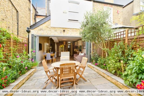 contemporary patio by Chris Snook