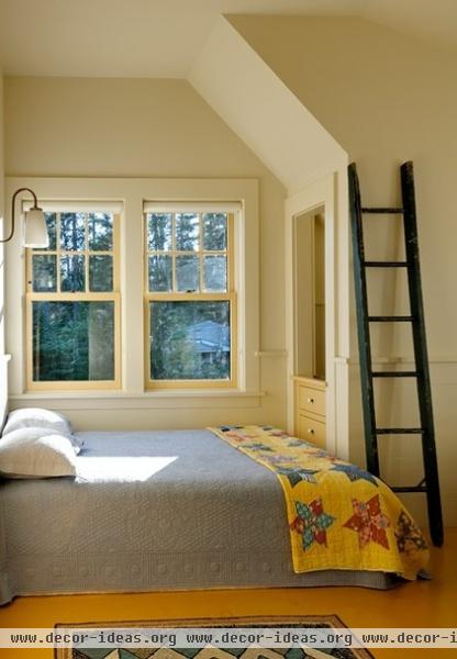 farmhouse bedroom by Smith & Vansant Architects PC