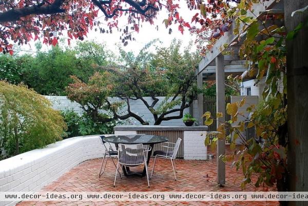 eclectic patio by Luci.D Interiors