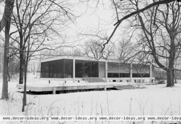 modern exterior Farnsworth House