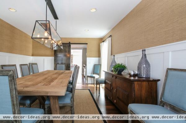 traditional dining room by Redstart Construction Inc.