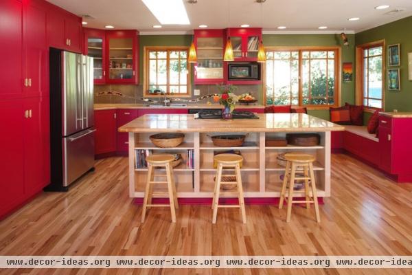 contemporary kitchen by Corvallis Custom Kitchens & Baths