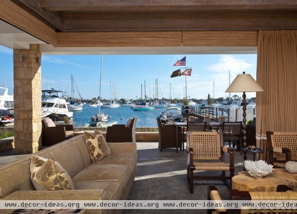 beach style patio by Anne Michaelsen Design