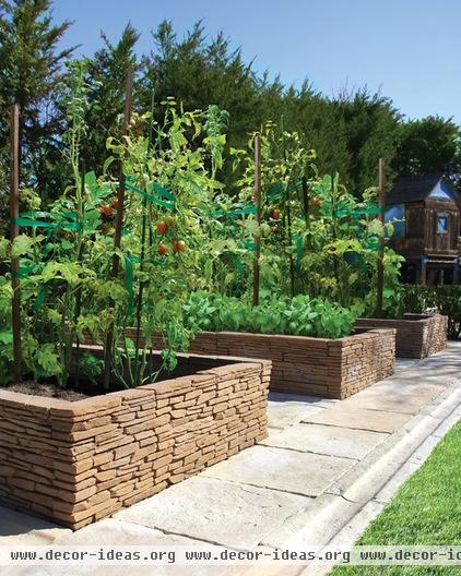 mediterranean landscape by Nicolock Paving Stones and Retaining Walls