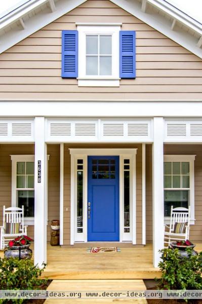 beach style porch by Glenn Layton Homes