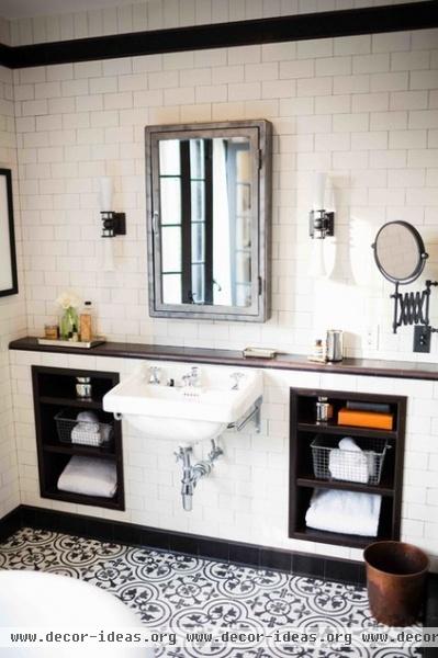 traditional bathroom by Deirdre Doherty Interiors