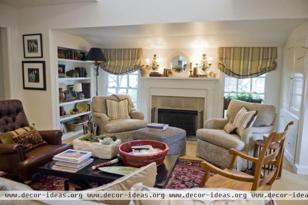 traditional living room by Katherine Robertson Photography